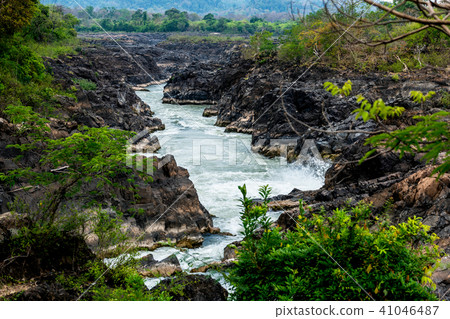 Con Pa peng Lipi waterfall Laos. 41046487