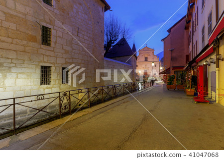 Annecy. Old city at night. 41047068
