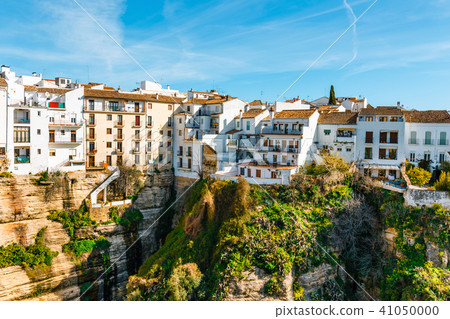 stone bridge over the gorge of tajo in Ronda 41050000