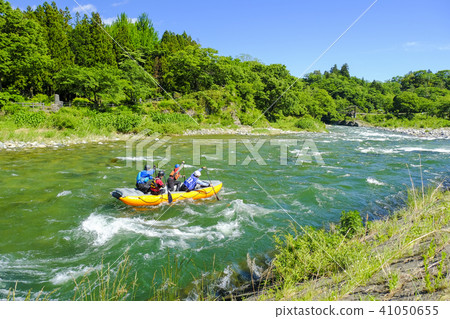 Fresh green river descent Fresh green river descent 41050655