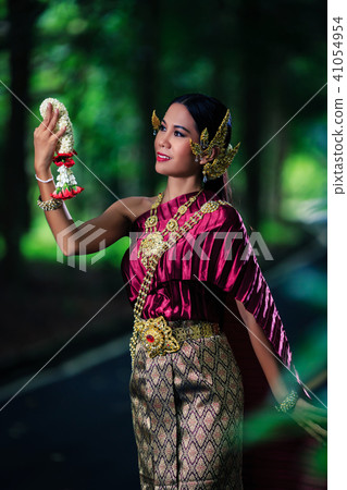 Nice Woman with Thai Traditional Dress King Rama 1 41054954