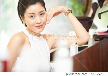 女人打扮 41055739