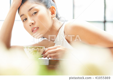 Woman relax Woman relax 41055869