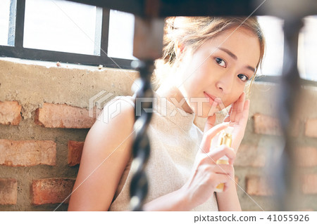 Female skin care cosmetics 41055926