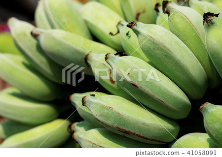 Banana raw with texture. 41058091