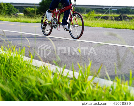 Cycling Cycling 41058829