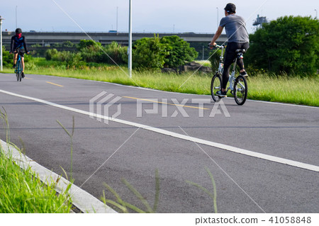 Cycling Cycling 41058848
