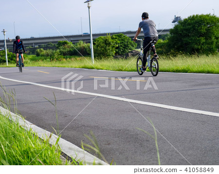 Cycling Cycling 41058849