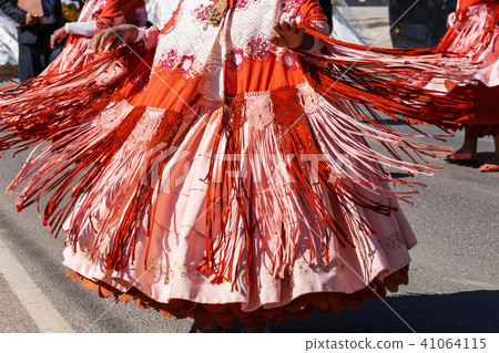Peruvian dance 41064115
