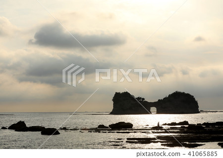 Sea of Nanki Shirahama, Kojitsushima and dusk (Wakayama prefecture) 41065885