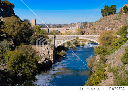 Toledo Tahoe River Toledo Tahoe River 41070732