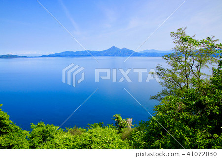 豬苗代湖和萬代（初夏）（郡山市·湖南鎮） 41072030