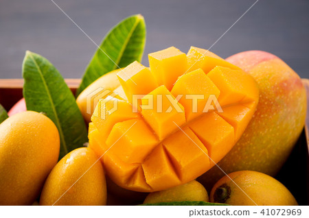  芒果切成薄片的芒果切塊 41072969
