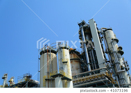 Oil factory Oil factory 41073196