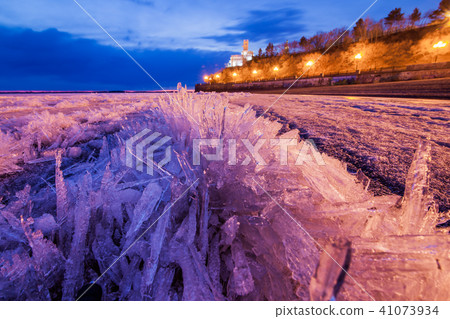 Khabarovsk Cliff in winter 41073934