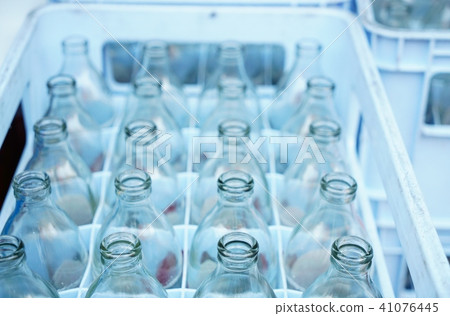 空瓶,瓶,瓶(瓶) 空瓶,瓶,瓶(瓶) 41076445