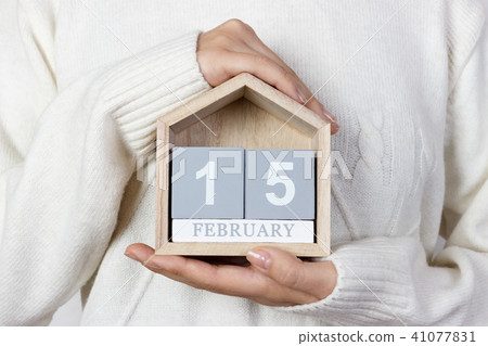 15 February in the calendar.  41077831