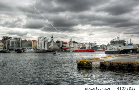 Scandinavian urban exploration on a cloudy day 41078832