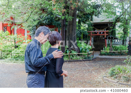 Ceremonial occasion couple editing If you feel compassion of each other I am glad Ceremonial occasion couple editing If you feel compassion of each other I am glad 41080460
