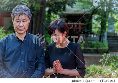 Ceremonial occasion couple editing If you feel compassion of each other I am glad Ceremonial occasion couple editing If you feel compassion of each other I am glad 41080503