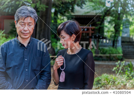 Ceremonial occasion couple editing If you feel compassion of each other I am glad Ceremonial occasion couple editing If you feel compassion of each other I am glad 41080504