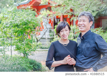 禮儀場合情侶編輯如果你感到彼此的同情,我很高興 禮儀場合情侶編輯如果你感到彼此的同情,我很高興 41080515