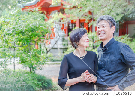 禮儀場合情侶編輯如果你感到彼此的同情,我很高興 禮儀場合情侶編輯如果你感到彼此的同情,我很高興 41080516