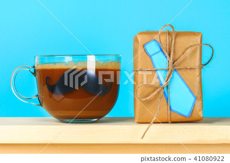 Postcards on the theme of Father's Day. June 17. Postcards on the theme of Father's Day. June 17. 41080922