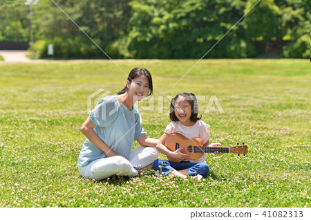 母親和女兒 母親和女兒 41082313