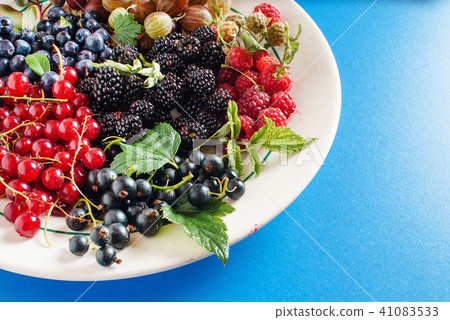 fresh berries fresh berries 41083533