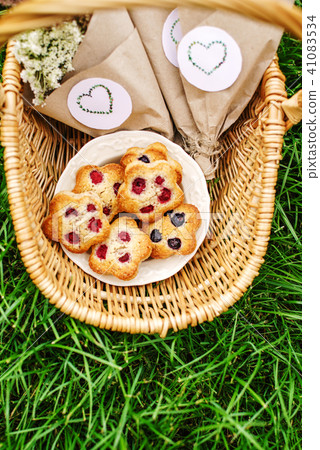 berry cakes berry cakes 41083534