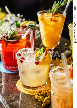 cocktails in the bar 41083866