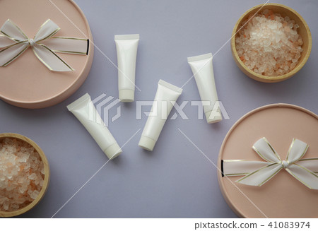 Natural cosmetic packaging.blank tube bottle Natural cosmetic packaging.blank tube bottle 41083974