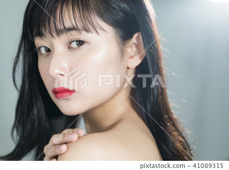 Female beauty series 41089315