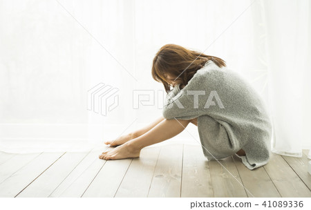 女性告別形象 41089336