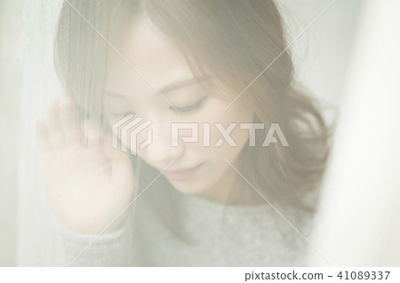 Female farewell image 41089337