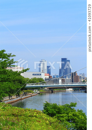 從附近觀看名古屋市名古屋國際雙塔名古屋站 41093729