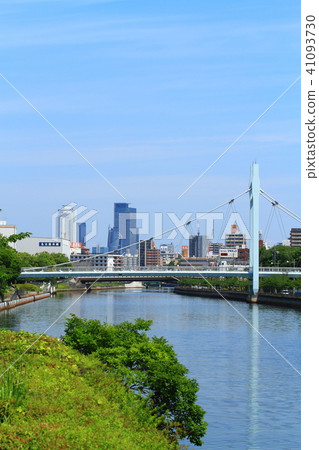 從附近觀看名古屋市名古屋國際雙塔名古屋站 41093730