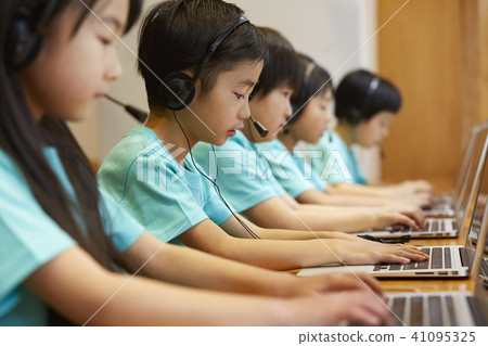 Children's workshop programmer Children's workshop programmer 41095325