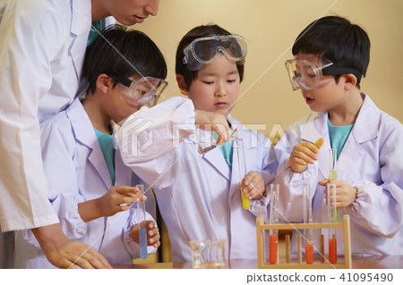Children's workshop science 41095490