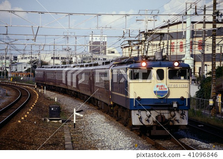 1993年EF651136 Yu Yu沙龍岡山 41096846