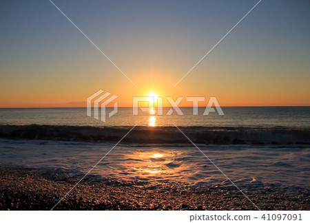 The prince on the beach's first sunrise The prince on the beach's first sunrise 41097091