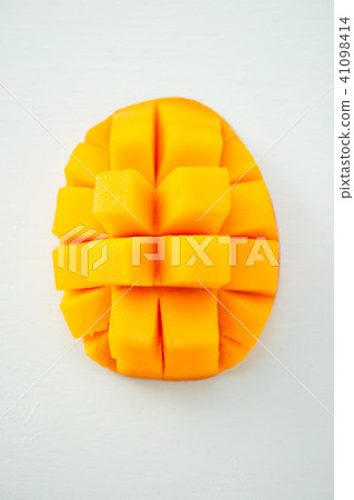  芒果切成薄片的芒果切塊 41098414