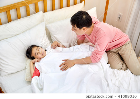 Dad wakes up sleeping in bed Dad wakes up sleeping in bed 41099010