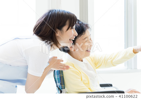 Nursing care 41100622