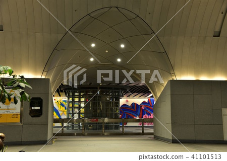 捷運大安森林公園站 41101513