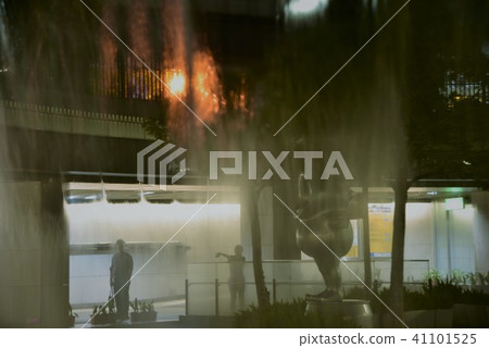 捷運大安森林公園站 41101525