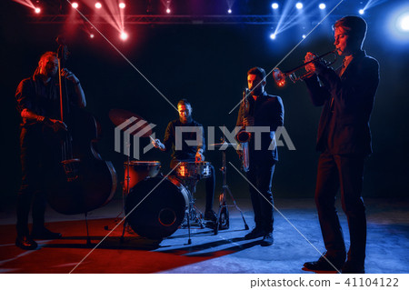 Jazz band performs at the club 41104122