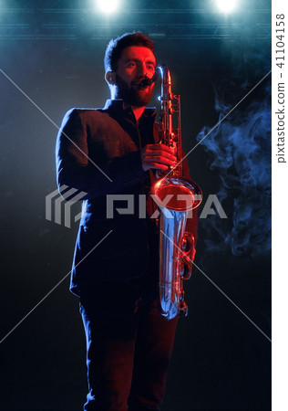 Jazz band performs at the club 41104158