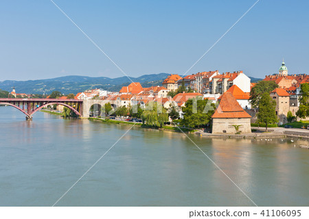 Maribor city embankment Maribor city embankment 41106095